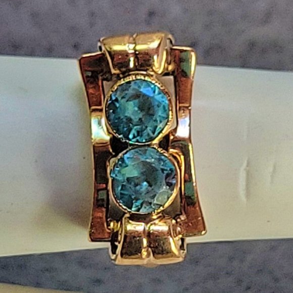 10K Solid Gold Aquamarine Ring - Picture 2 of 5